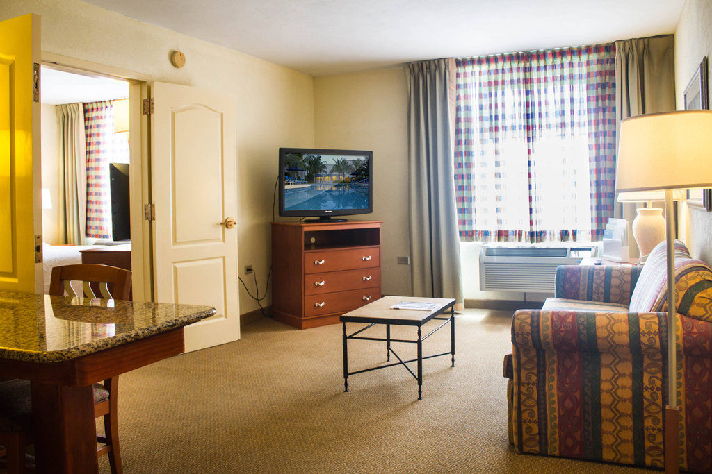 Four Points By Sheraton Caguas Real Exterior photo